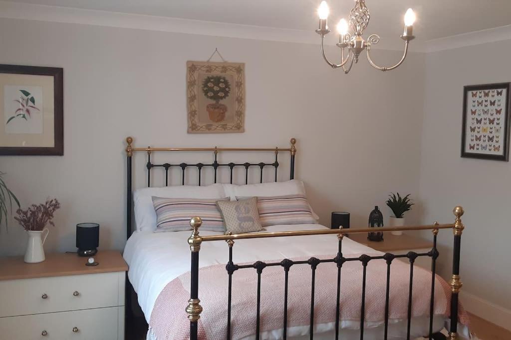 Pinewood Cotage - Country Walks And Relaxation Villa Blairgowrie and Rattray Eksteriør bilde